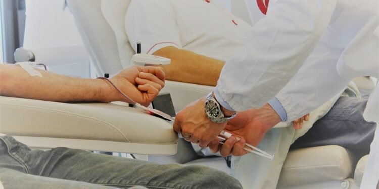 Robot recoltare sânge autorizat FDA