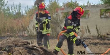 Pompierii români în misiune în Serbia incendii vegetație