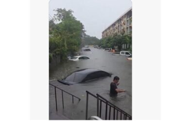 Stare de dezastru în Bangkok. Ploile torențiale au scufundat capitala Thailandei și au blocat zeci de mii de oameni