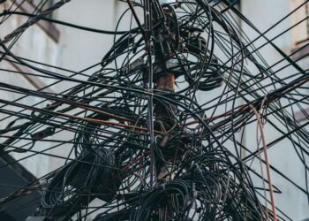 OpenAI vrea să atragă cel puțin 30 de miliarde de dolari, la o evaluare de 1.400 de miliarde de dolari