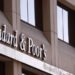 România așteaptă verdictul S&P privind ratingul de țară. Cât de mare e riscul de „junk”