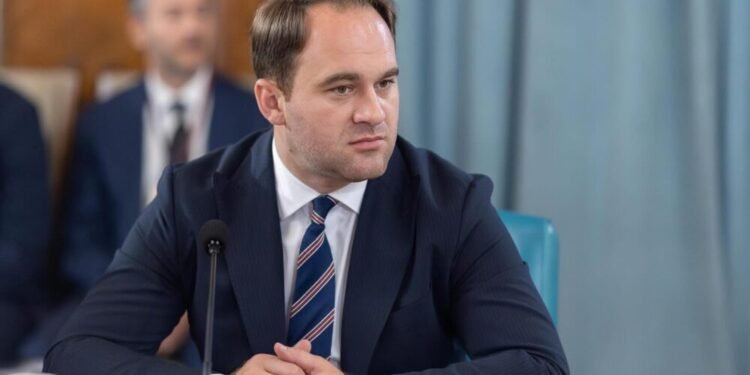 153 de posturi la Eco Management Maramureș. Gabriel Ștețco cere explicații privind costurile
