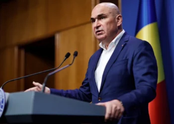 Nicușor Dan a pártelnökökkel egyeztet a vitatott bértörvényről