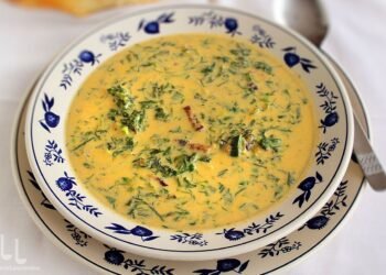 Zeamă de șălate (ciorbă de salată verde) — rețeta tradițională a Maria Lazăr din Giulești
